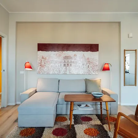 Four Апартаменти