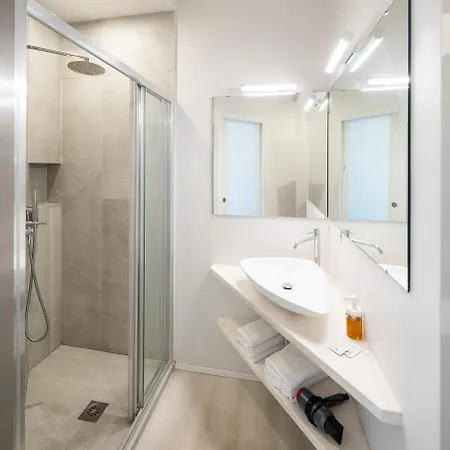 Four Lägenhet Brescia